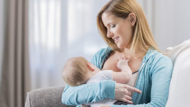 اعراض الحمل مع الرضاعة