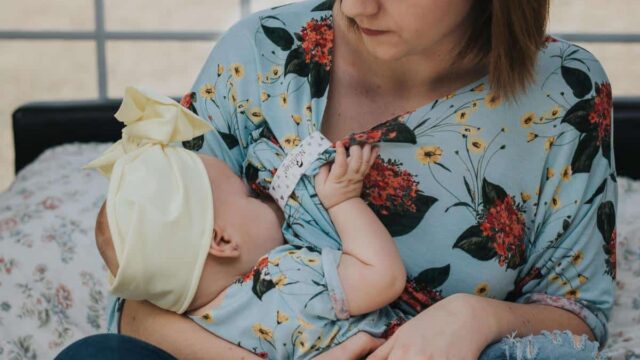 هل يحدث حمل اثناء الرضاعة بدون دورة