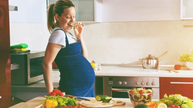 فوائد حليب الصويا للمرأة الحامل والجنين