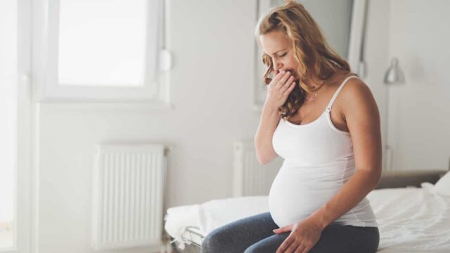 علاج الغثيان للحامل في المنزل