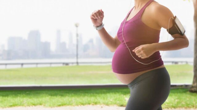 فوائد المشي للحامل واهم الاحتياطات