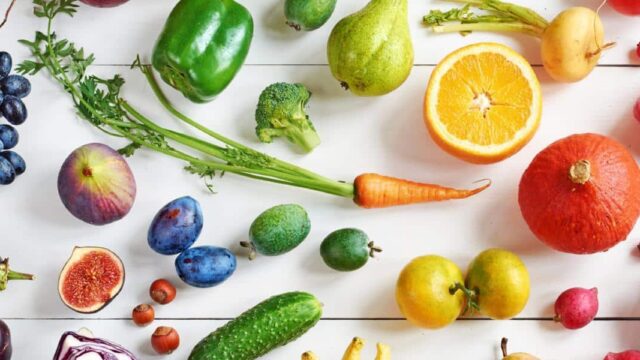 فوائد الفاكهة والخضروات للأطفال