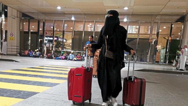 ما هي شروط سفر الحامل على الخطوط السعودية