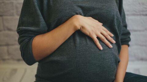 مشاكل الحمل في الشهر السادس