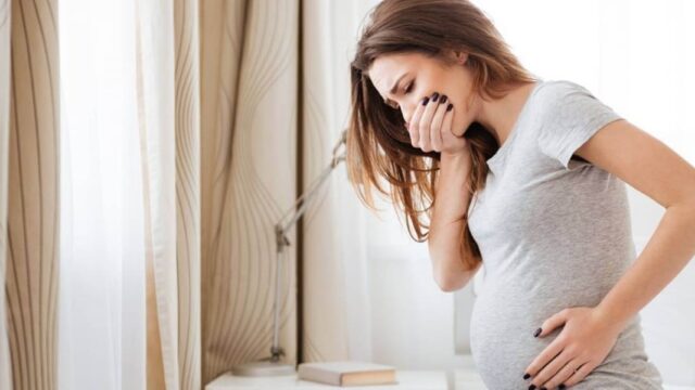 هل تاتي الدورة الشهرية اثناء الحمل في الشهر الاول