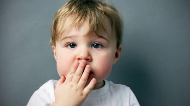 علاج اضطرابات النطق والكلام عند الاطفال