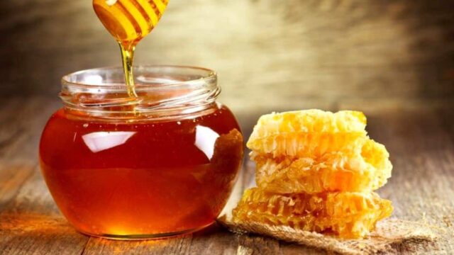 ما هي إحتياطات اكل العسل اثناء الحمل وهل هو آمن على الجنين