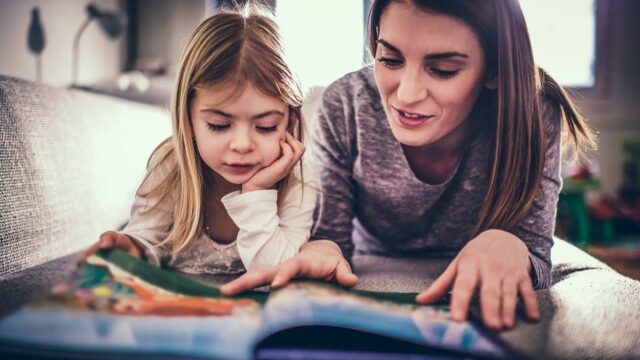 كيف اجعل بنتي تنطلق في القراءة – 50 سر لتسريع تعلم القراءة عند الأطفال