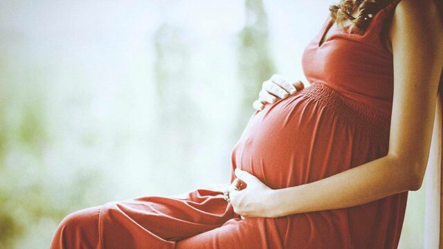 ما سبب ألم الحوض اثناء الحمل وهل هو خطر على الجنين