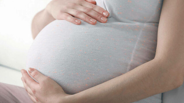 ضغط الجنين على المهبل في الشهر الثامن هل من علامات الولادة المبكرة ؟