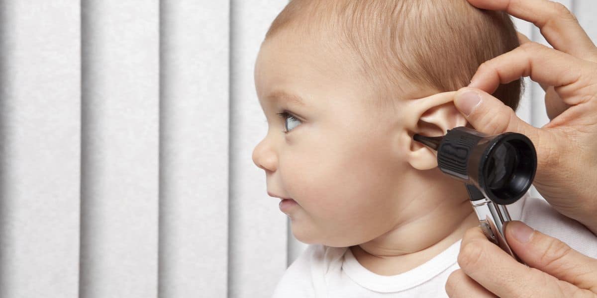 علامات ضعف السمع عند حديثي الولادة