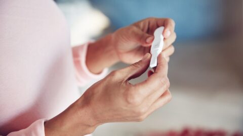 نسبة هرمون الحمل في اليوم العاشر من الترجيع – هل يظهر هرمون الحمل في تحليل الحمل بالبول والدم