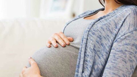 هل ضرب البطن يؤثر على الجنين في الشهور الأولى؟ ( أضرار صدمة البطن على الجنين)