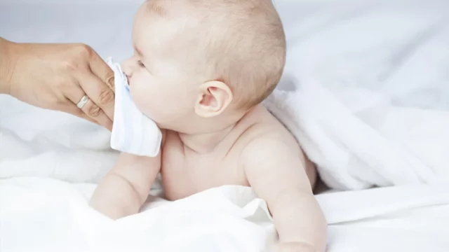 علاج البرد عند الرضع 5 شهور