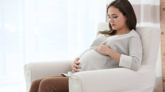 هرمون يتم إفرازه أثناء الحمل يساهم في استرخاء عضلات الحوض