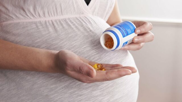 علاقة تناول فيتامين D أثناء الحمل بصحة الطفل