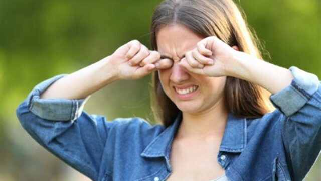 هل الحمل يؤثر على العيون