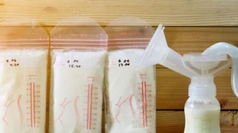 الطريقة الصحيحة في تخزين حليب الأم في الفريزر وأقصى مدة لتخرين حليب الأم